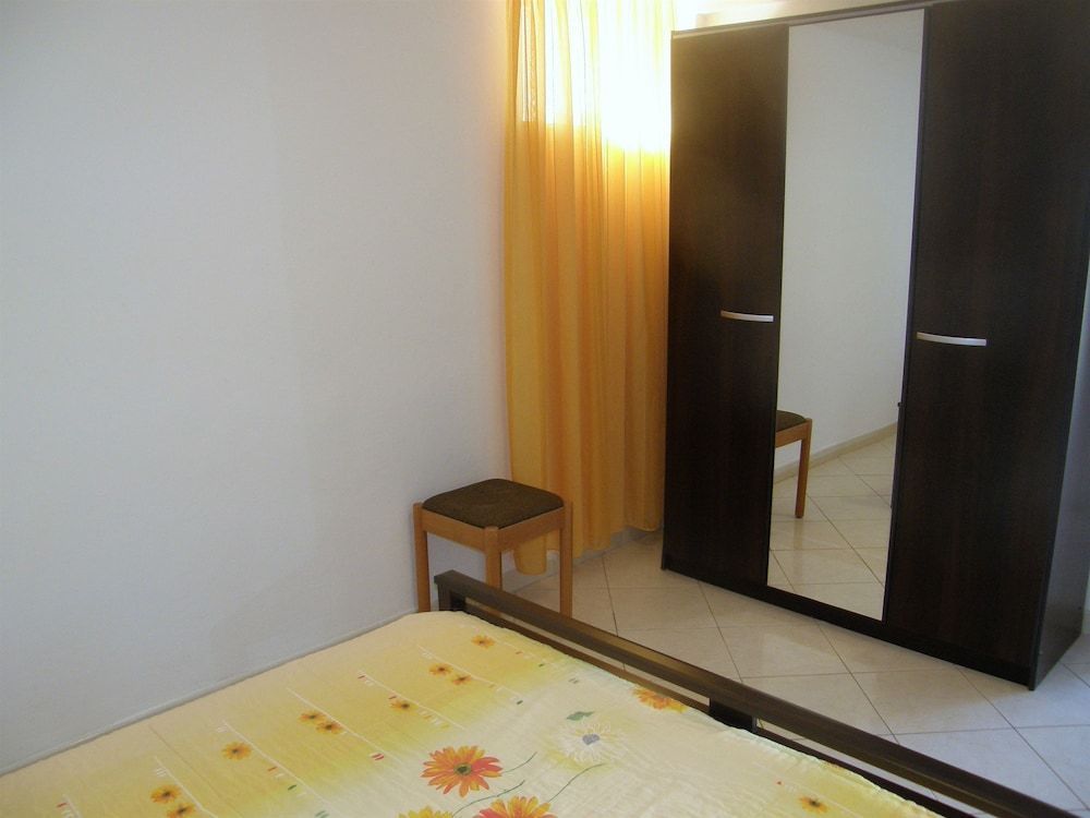 Apartments Kure 2
