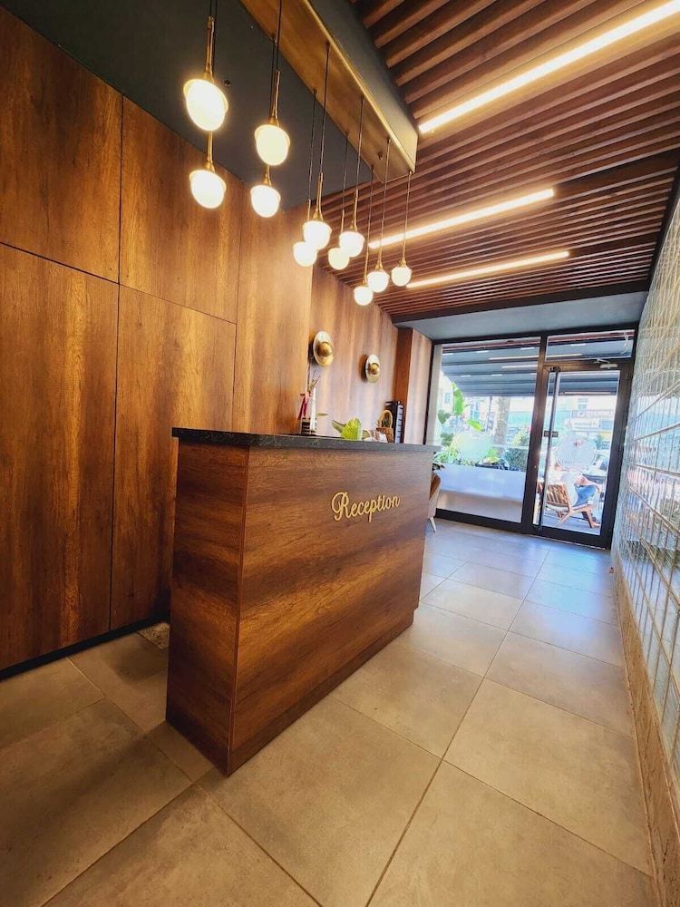 Mahall Hotel 1