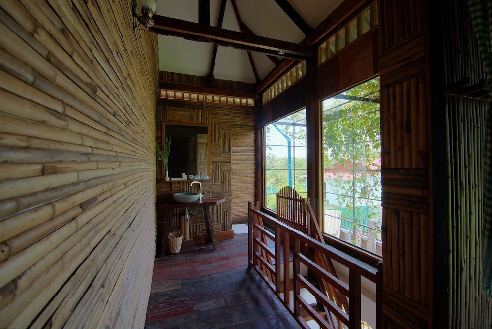 Palm Village Resort & Spa 2