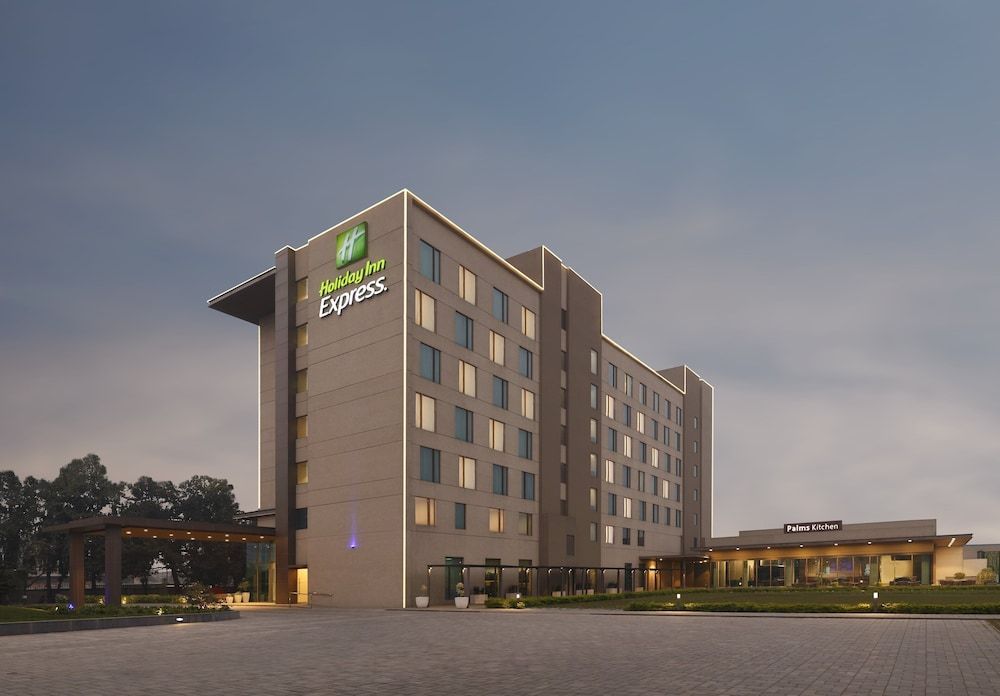 Holiday Inn Express KOLKATA AIRPORT by IHG 1