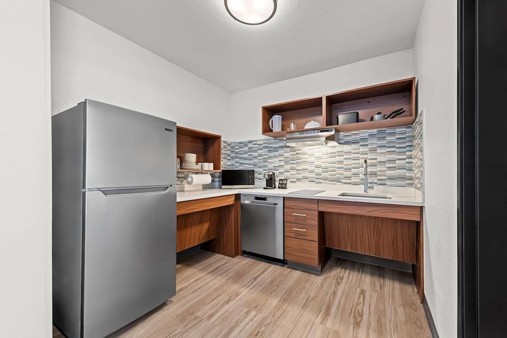 Everhome Suites Waco by Choice Hotels 1