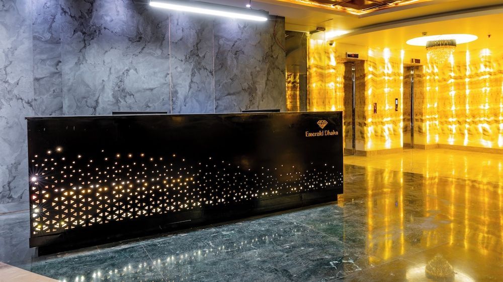 Monsoon Courtyard Luxury Hotel 2