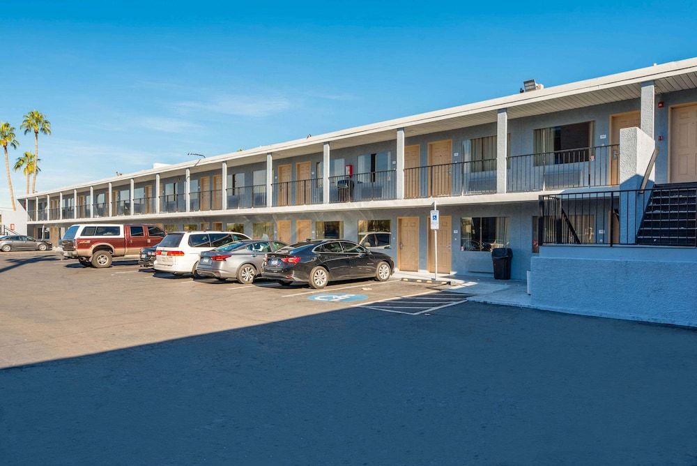 Rodeway Inn Phoenix North I-17 1