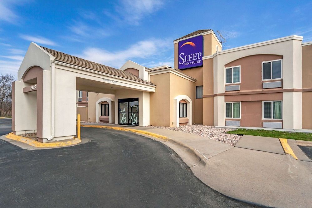 Sleep Inn & Suites Omaha Airport 1