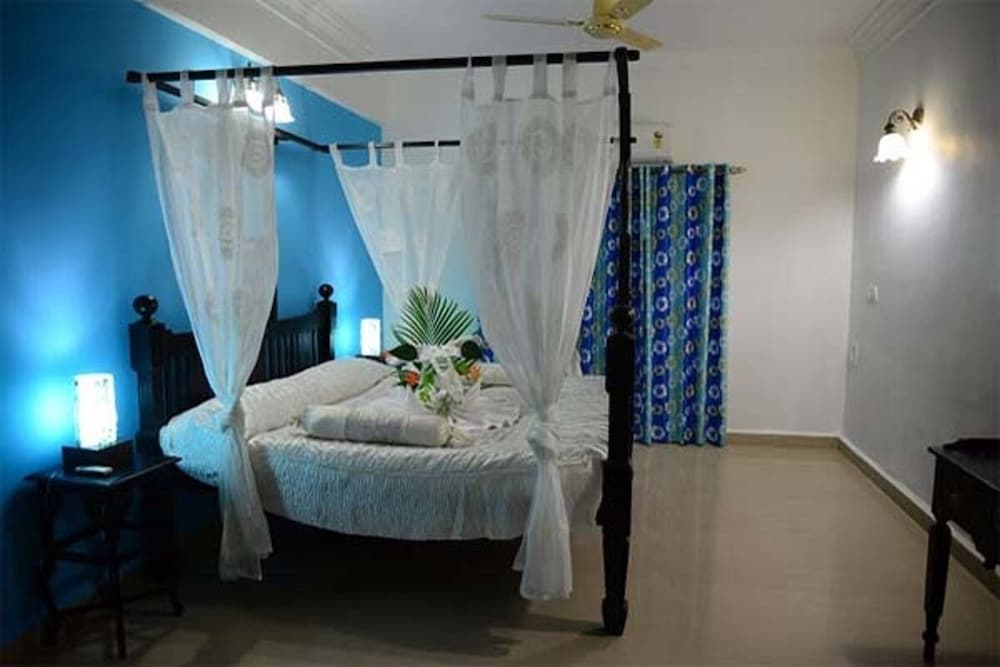 Paradise Village Beach Resort 1