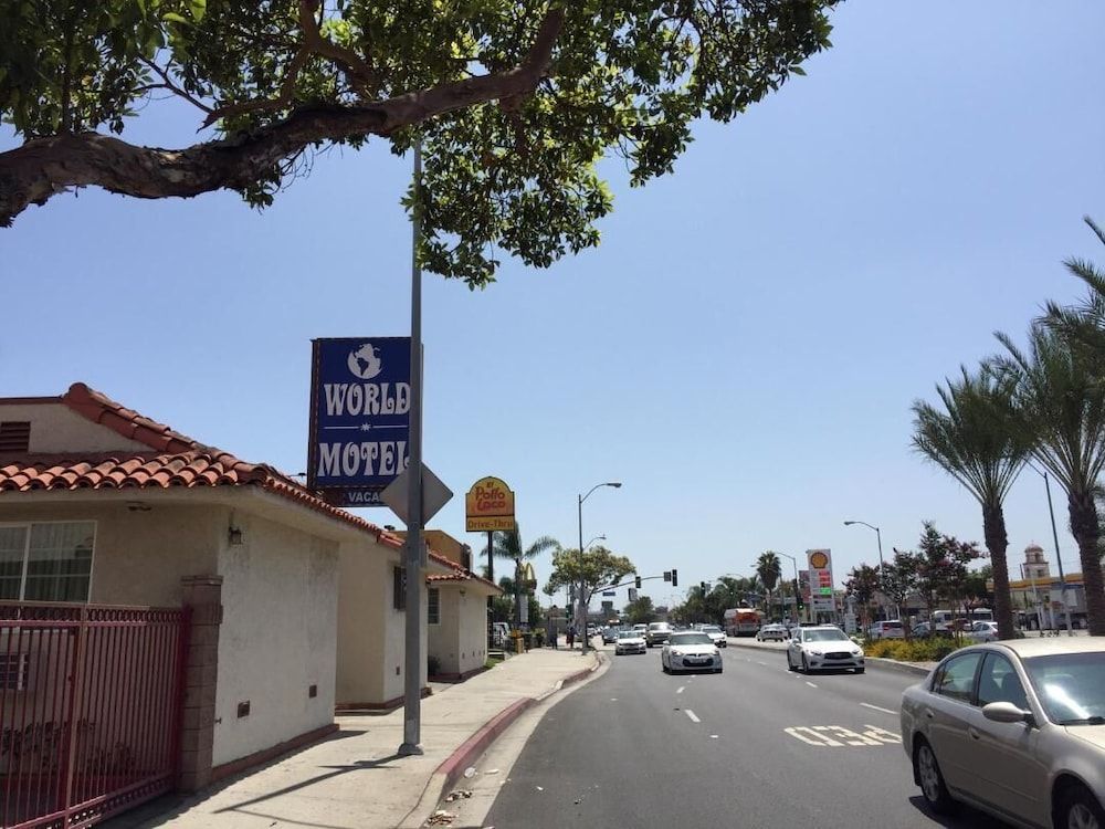 World Motel 1