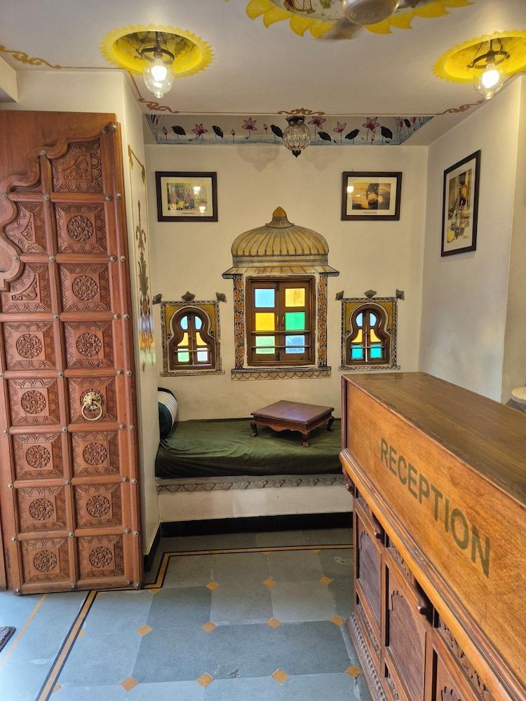 Hotel Mewar Haveli - At Lake Pichola 2