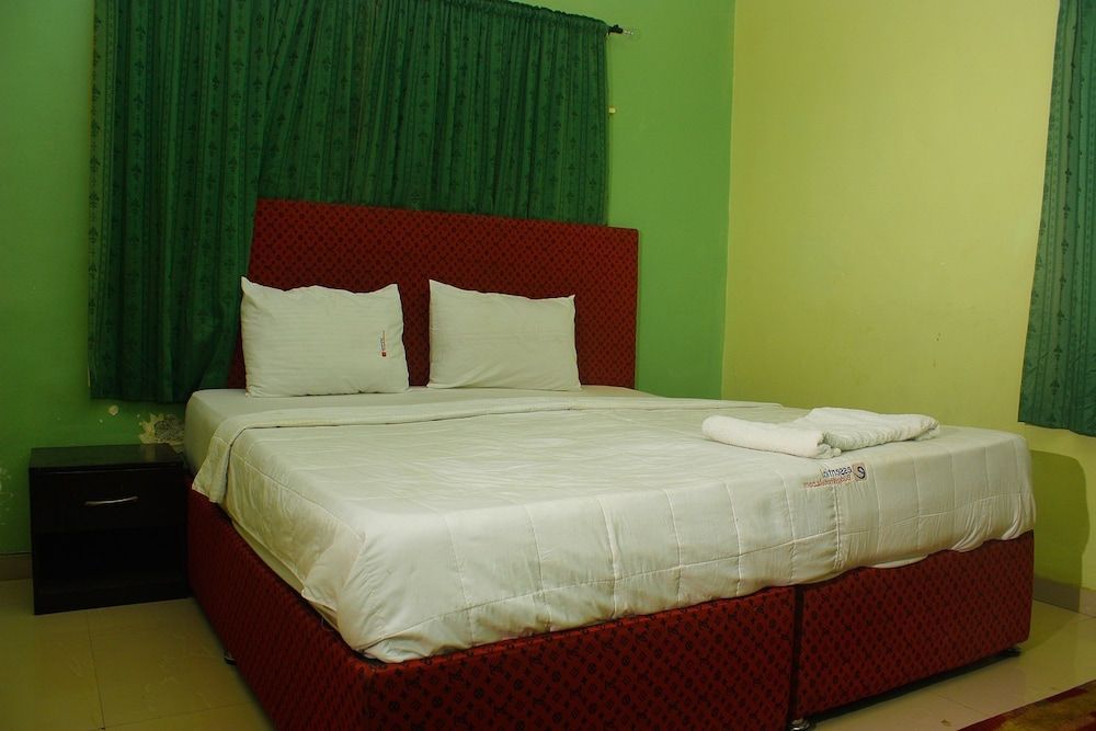 Ikeja Transit Hotel 1