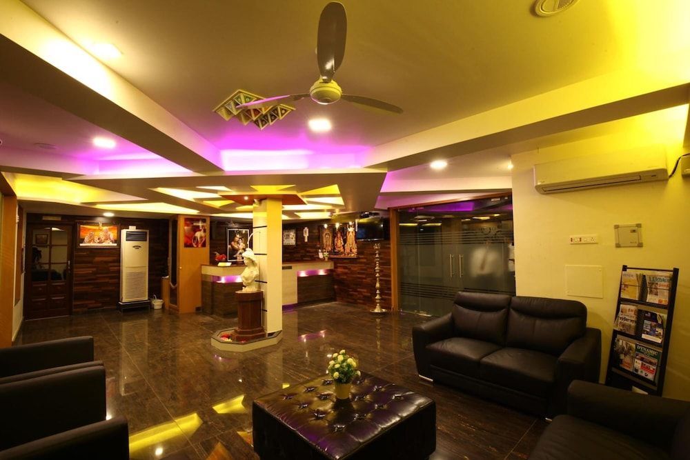 Hotel Lotus 2
