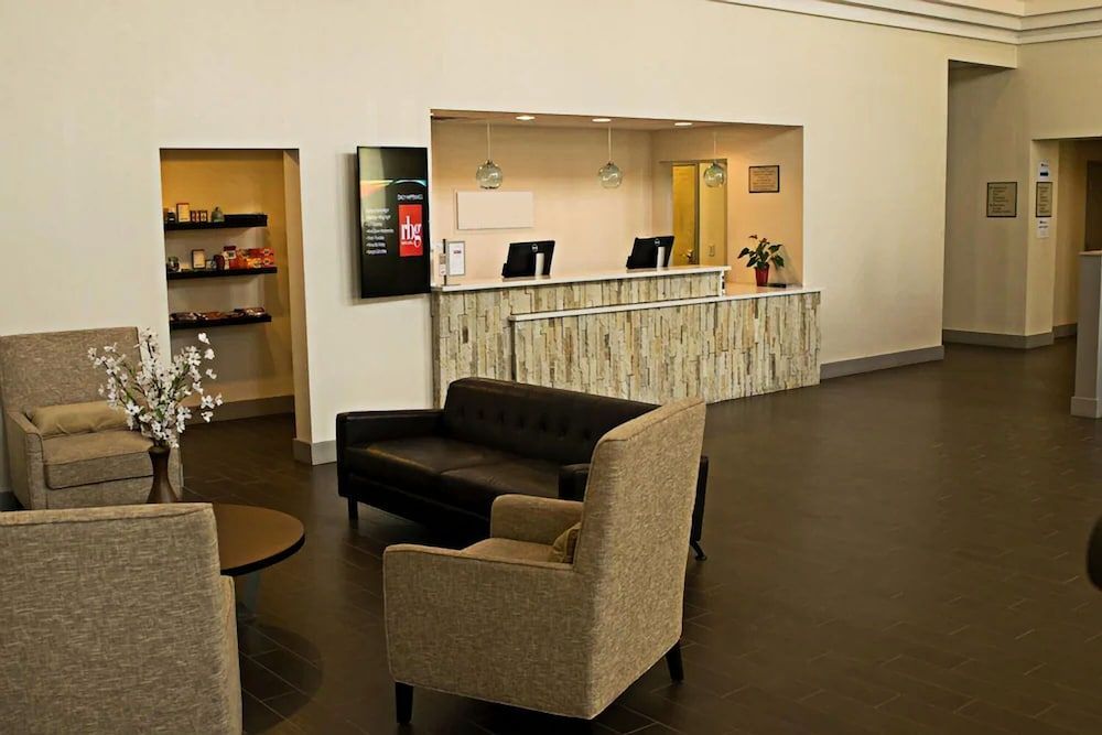 Ramada by Wyndham Indiana 2