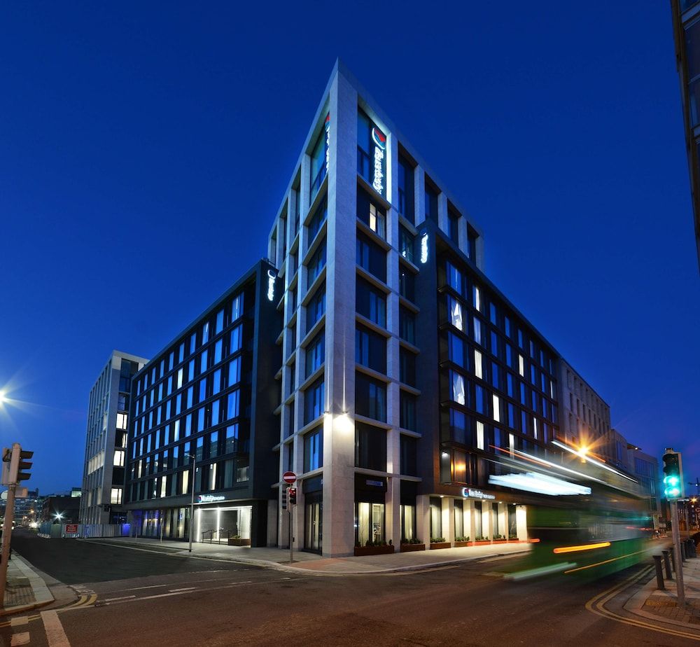 Travelodge PLUS Dublin City Centre 1
