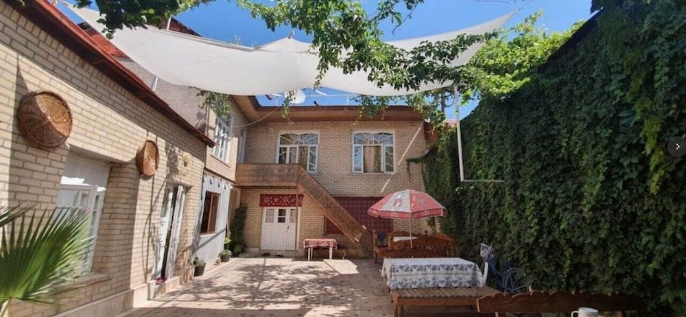 Fayz Guest House 1