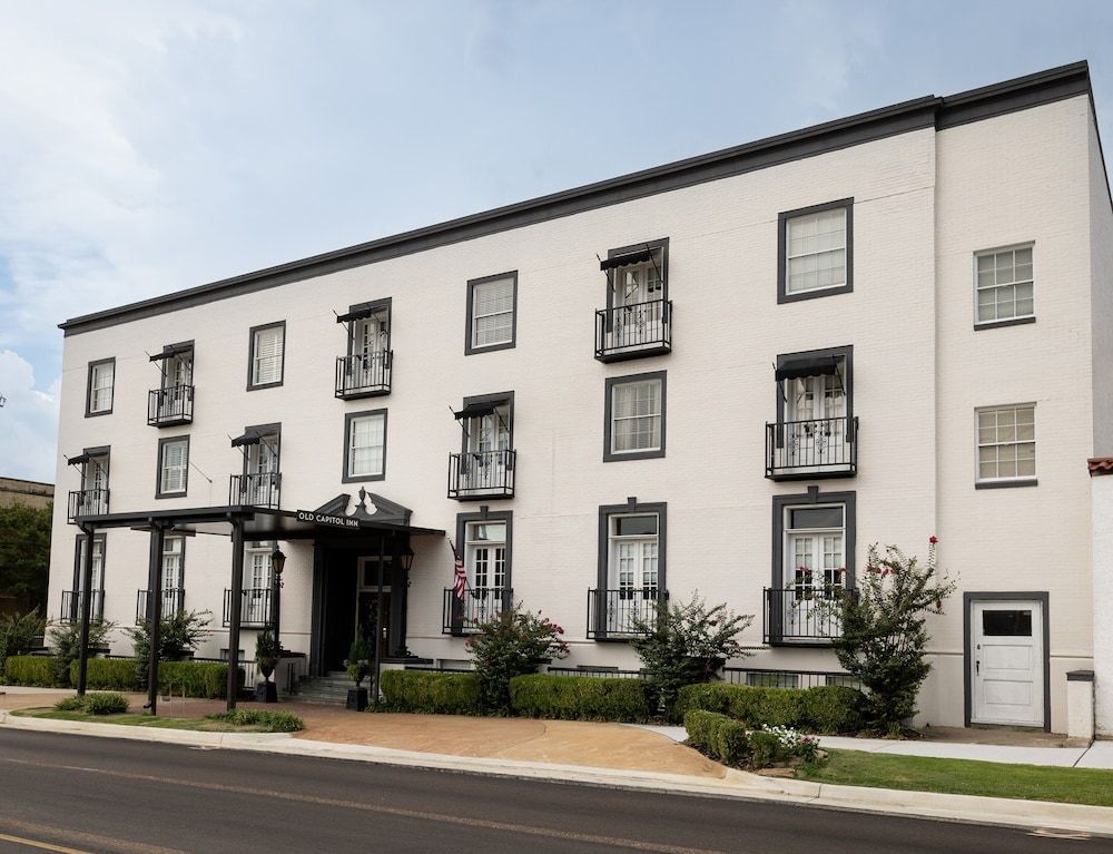 Old Capitol Inn 1