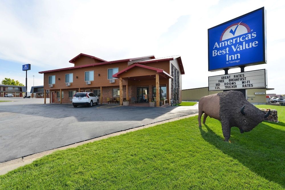 Americas Best Value Inn Wall 1