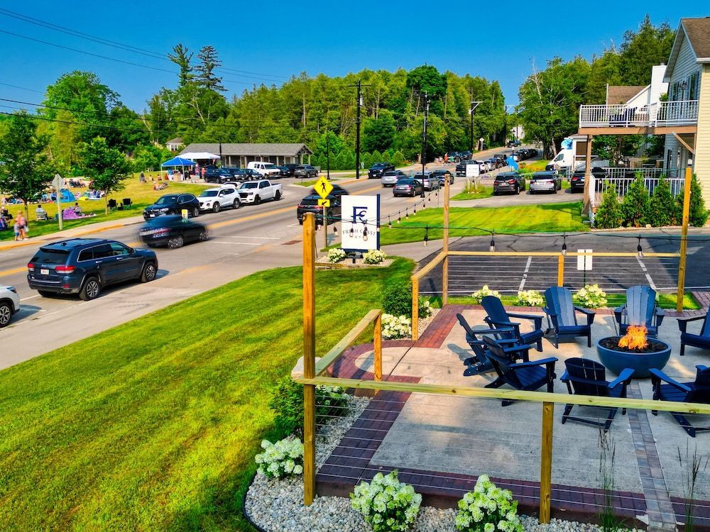 Fresh Coast Motel 1