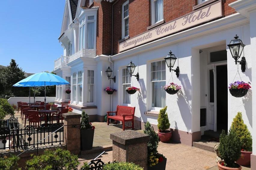 Runnymede Court Hotel 2