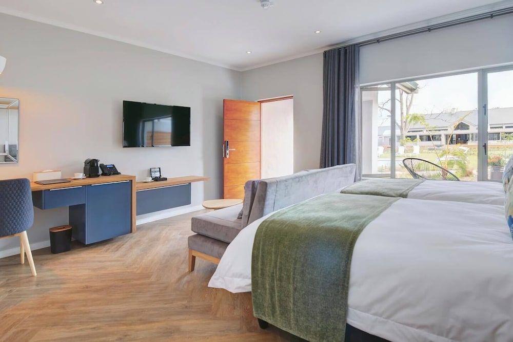 Knysna Hollow Country Estate 1