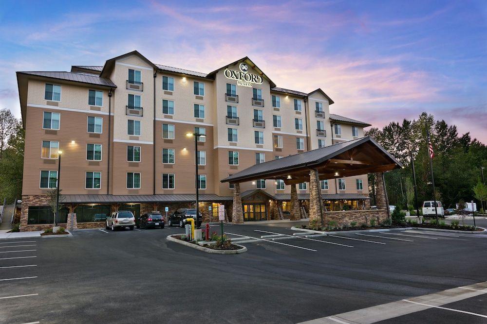 Oxford Suites Bellingham 1