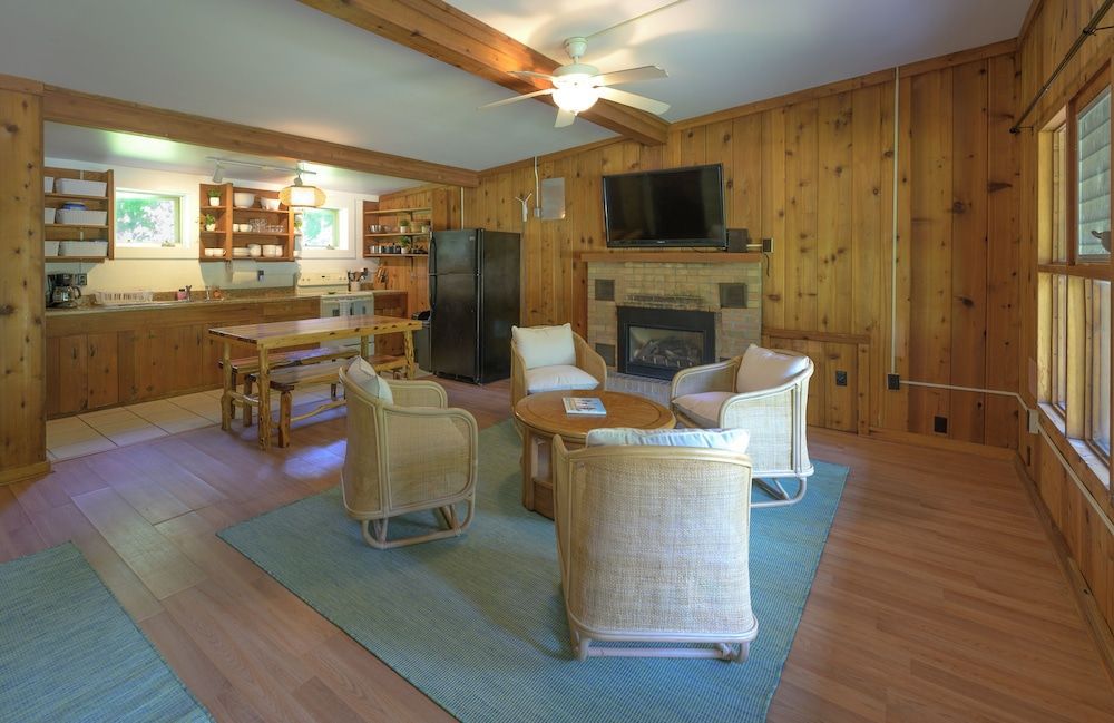 Dune Climb Inn 2