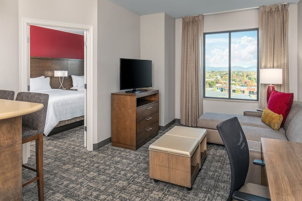 Staybridge Suites CHARLOTTESVILLE AIRPORT by IHG 2