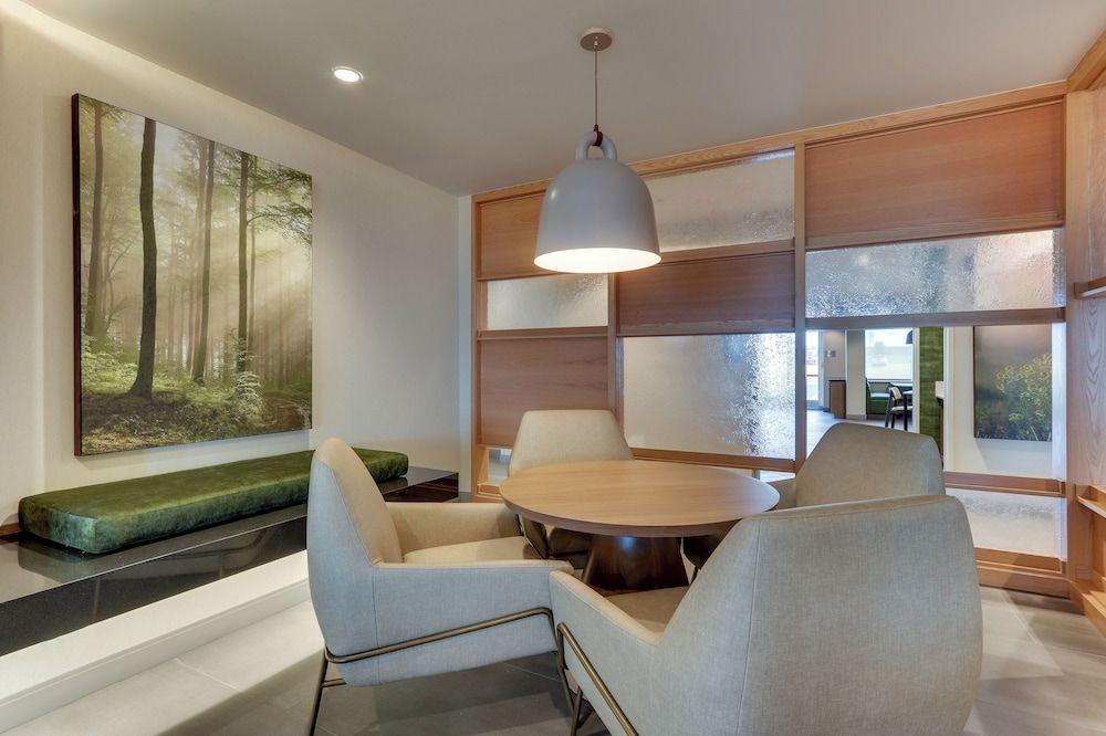 Fairfield Inn & Suites by Marriott Meridian 2
