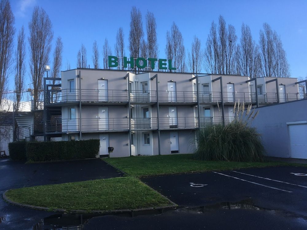 BHôtel De Caen 1