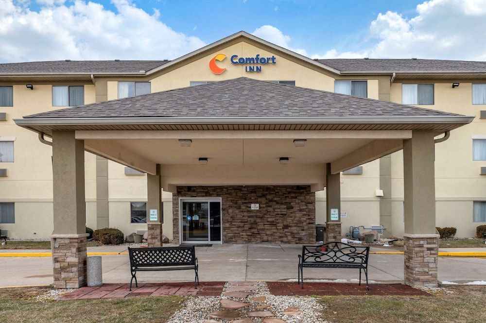 Comfort Inn Shelbyville North 1