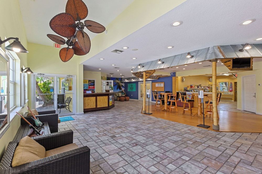 Tropical Palms Resort 2