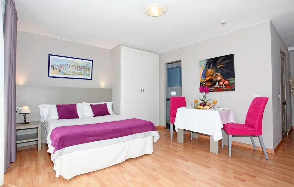 Hotel El Faro Marbella 1