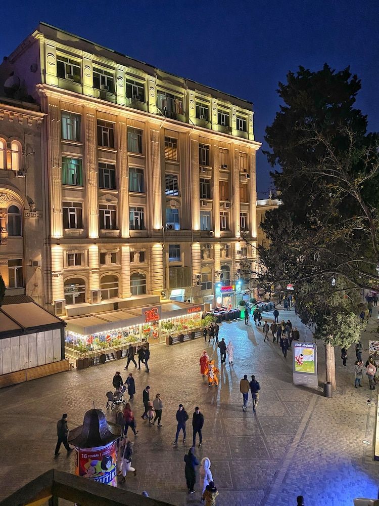 Center Hotel Baku 1