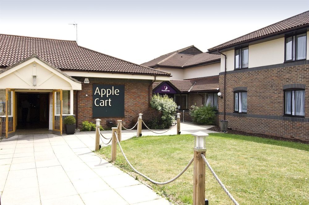 Premier Inn Oxford South - Didcot 1