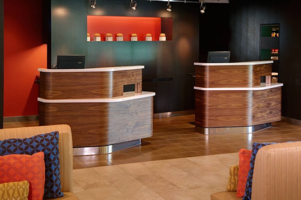 Courtyard by Marriott Lexington North 1