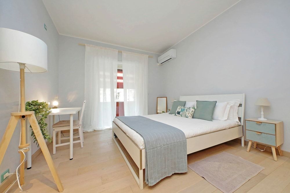 Trendy Flat near Marconi 2