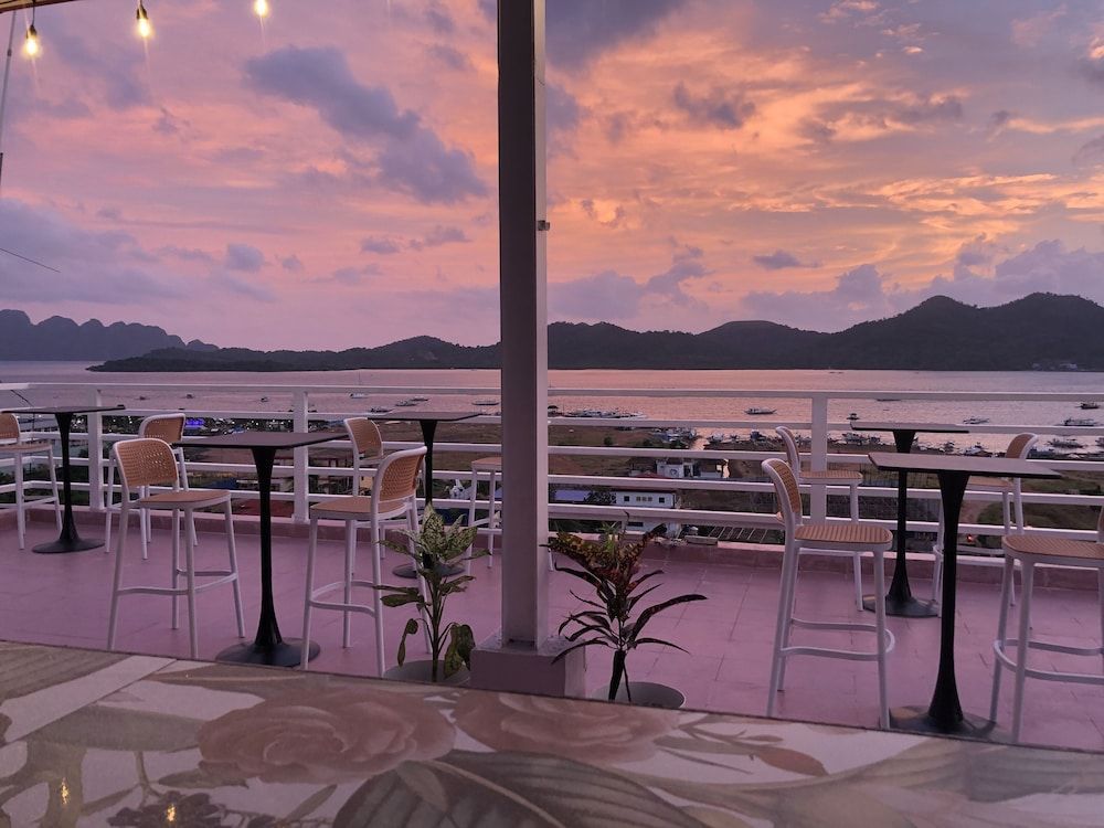 Sunburn Suites Coron 1
