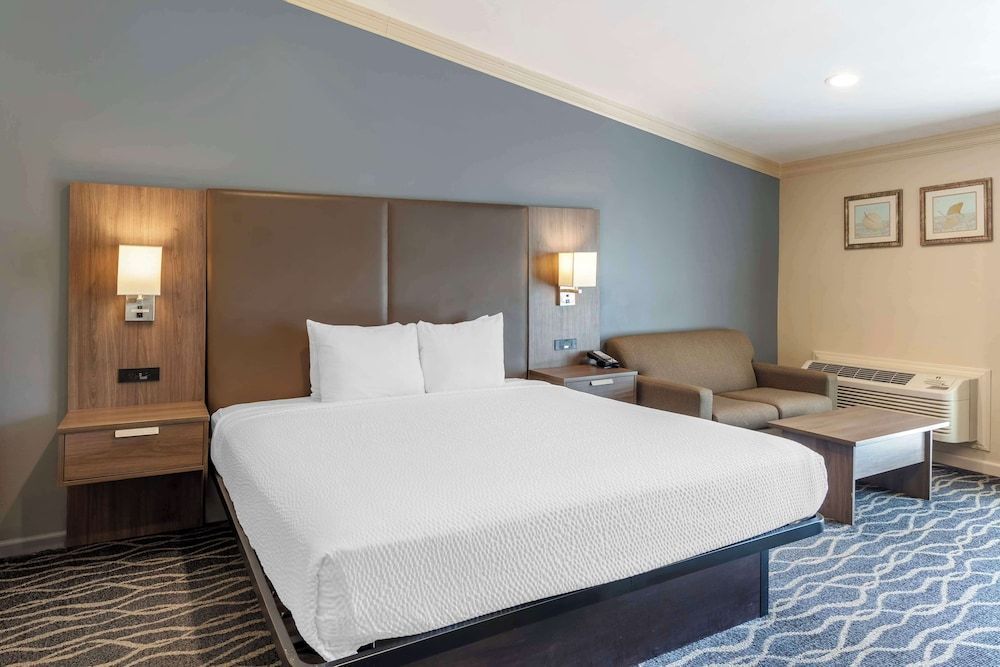 Best Western Plus Hill House 1