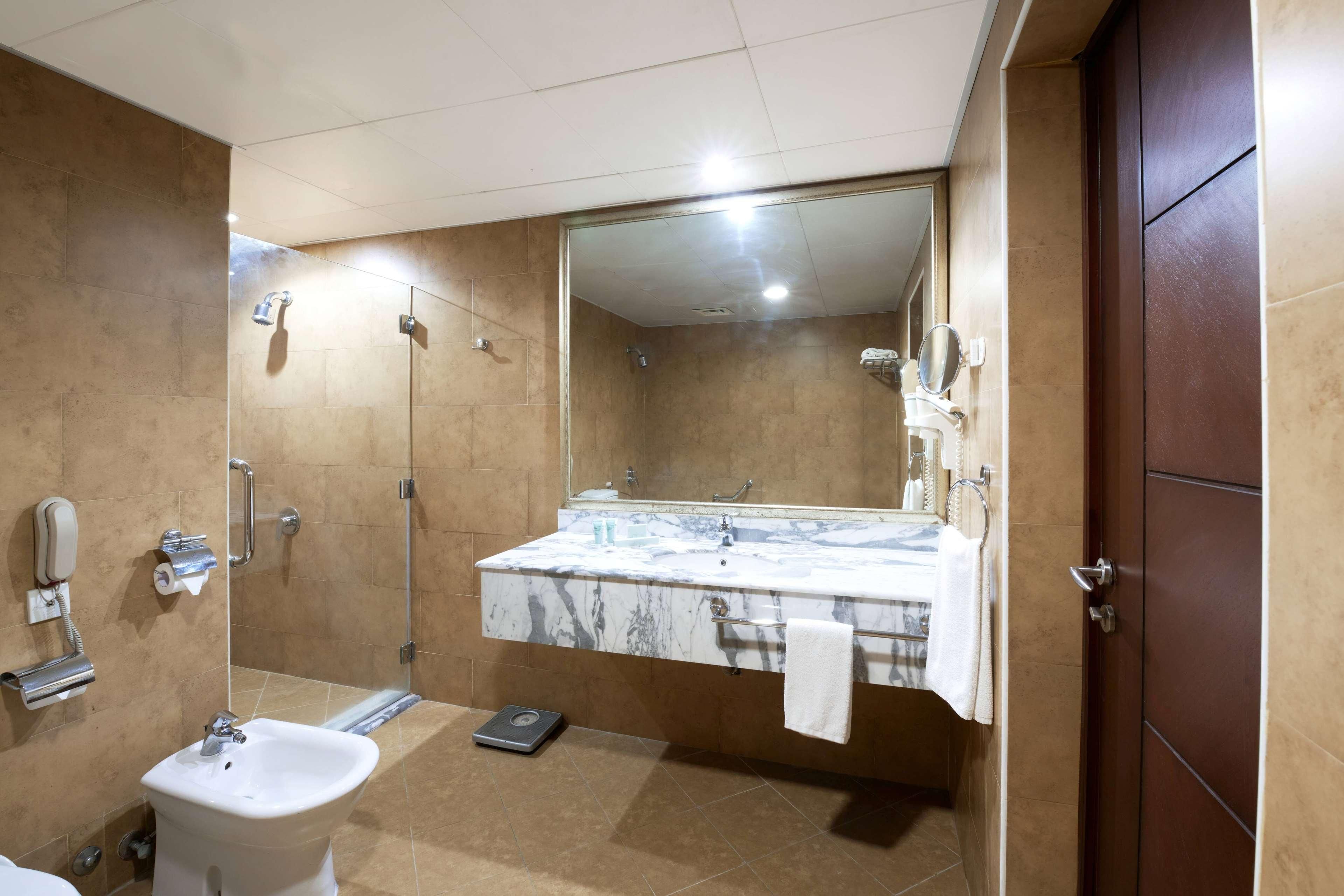 Ramada by Wyndham Doha Old Town 2