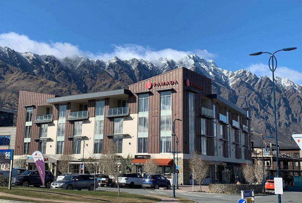 Ramada Hotel & Suites by Wyndham, Remarkables Park Queenstown 1