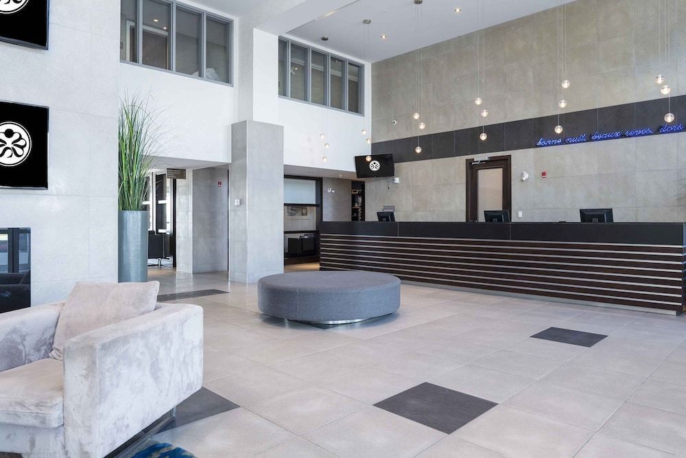Sandman Signature Prince George Hotel 2