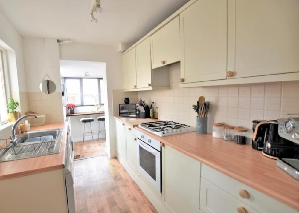 Stamford 2 Bed Terraced House Holiday Or Work 1