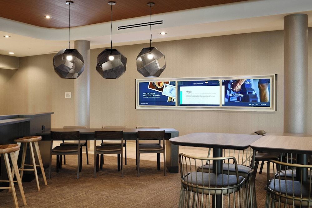 SpringHill Suites Dallas DFW Airport South/CentrePort 2