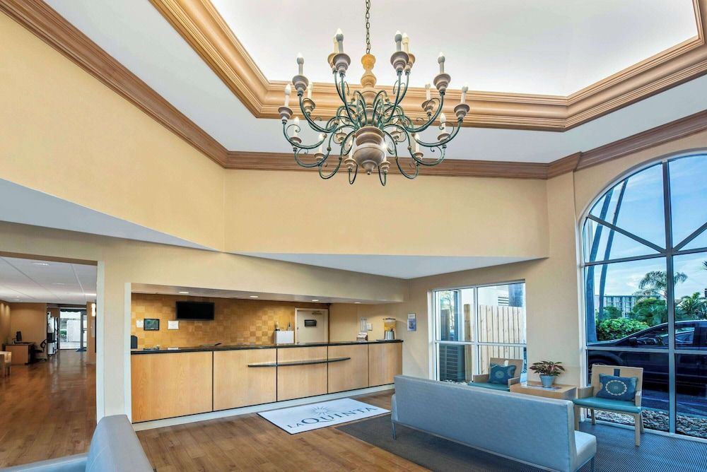 La Quinta by Wyndham West Palm Beach Airport 2