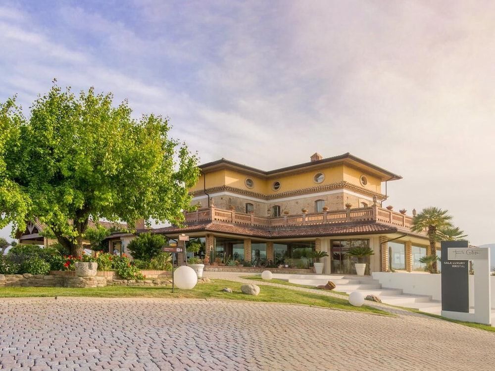 UNA HOTELS Tenuta Contessa Farm & SPA Cosenza 1