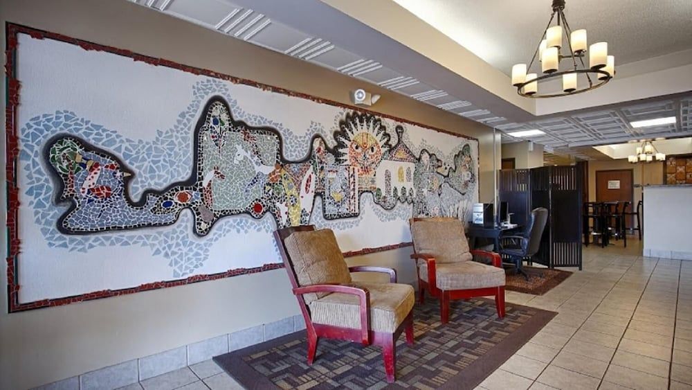 Econo Lodge 2