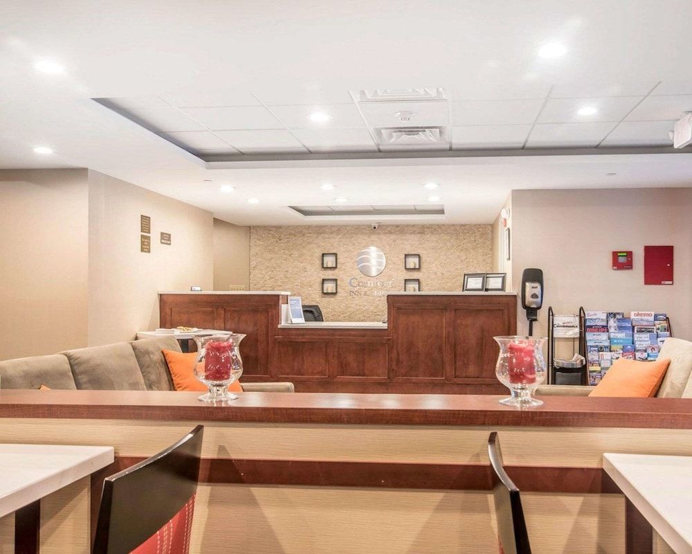 Comfort Inn & Suites Brattleboro I-91 2