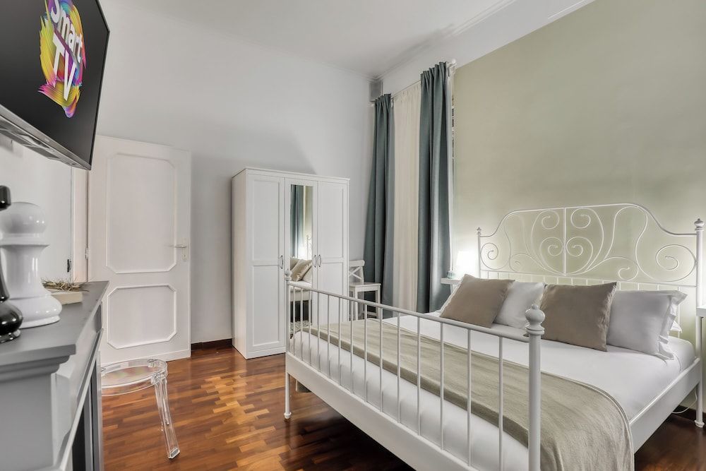 ATRHOME Frattina Luxury 2