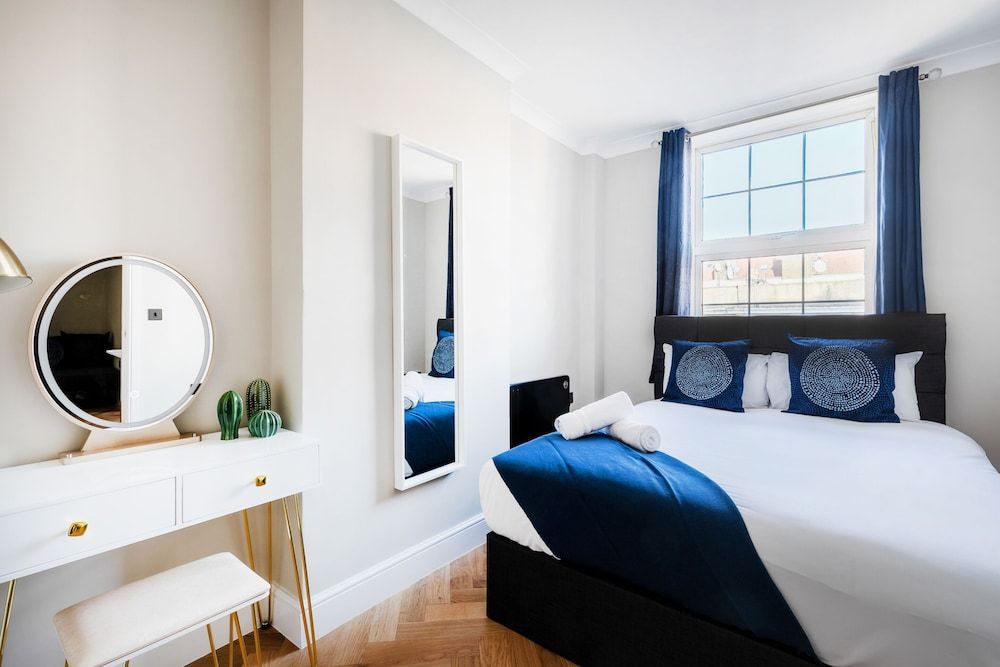 Bright One Bedroom Flats 2