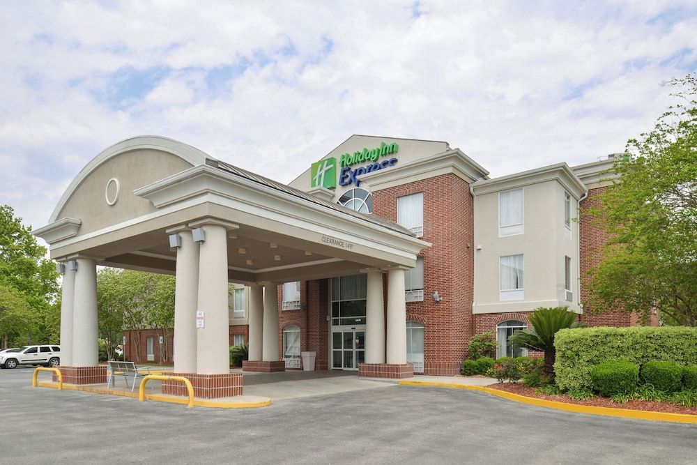 Holiday Inn Express & Suites LAFAYETTE by IHG 1