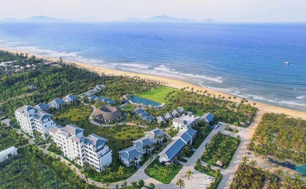 Bliss Hoi An Beach Resort & Wellness 1