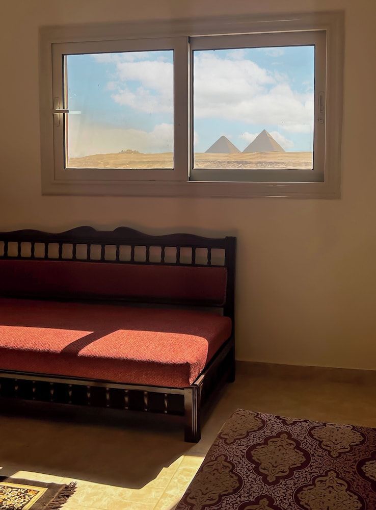 Atlantis Pyramids Inn 2