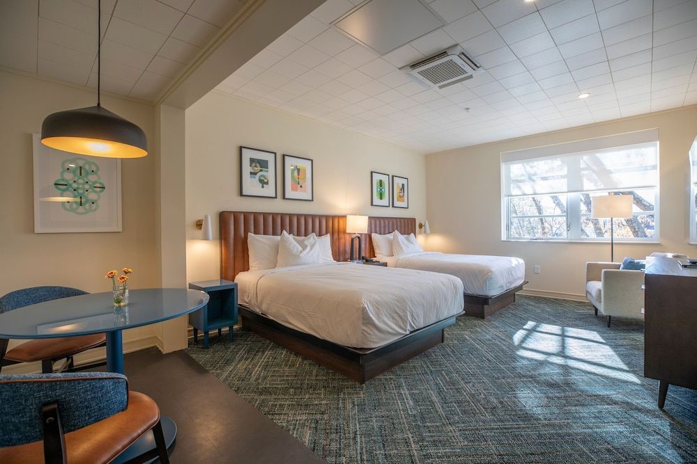 The Holbrook Hotel 2